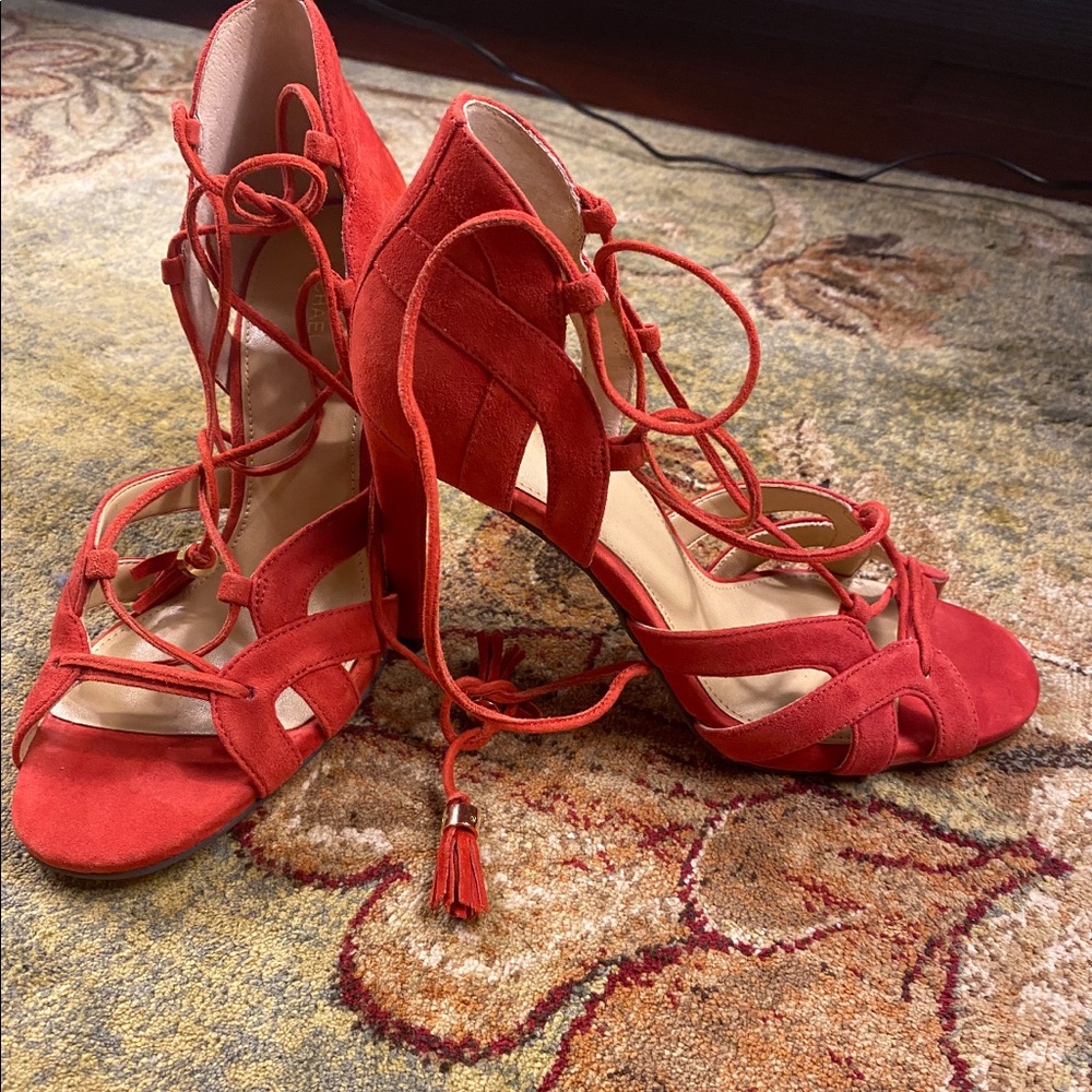 Never worn before mk tie up shoes